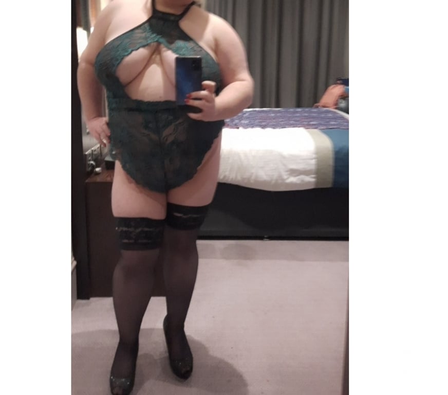 Escorts Worcestershire Bromsgrove - Photos for Suzi_Bush Busty Blonde BBW Natural