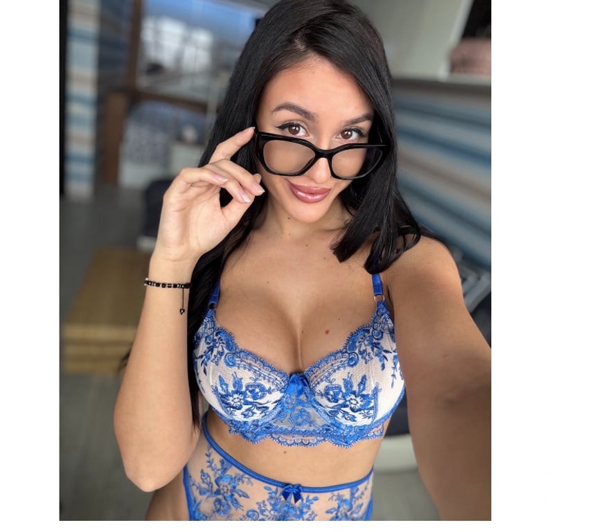 Escorts Kent Dartford - Photos for Brunette🔥Party Girl❤️Only Outcall🍾