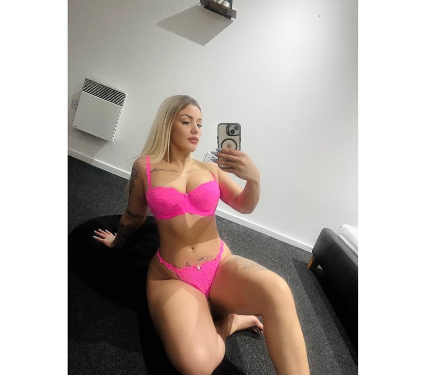 Escorts West Midlands Coventry - Photos for Julia – Blond New Brazilian 🌼🇧🇷