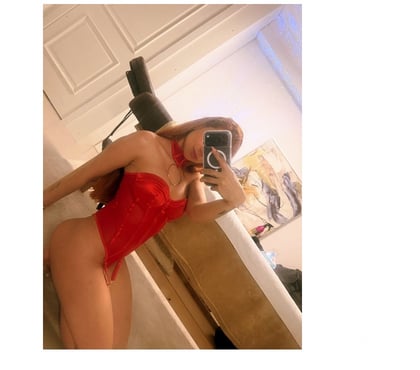 Escorts East Molesey Elmbridge - Photos for Amber 🫦magic your hands