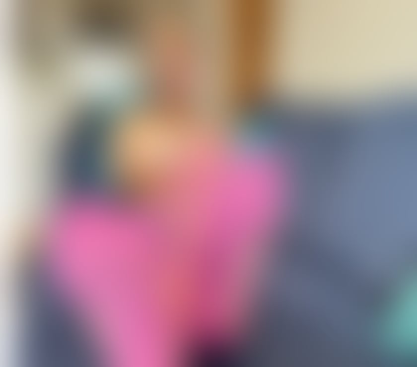 Escorts Buckinghamshire Milton Keynes - Photos for Relaxing and Revitalising Massage by English Sadie!