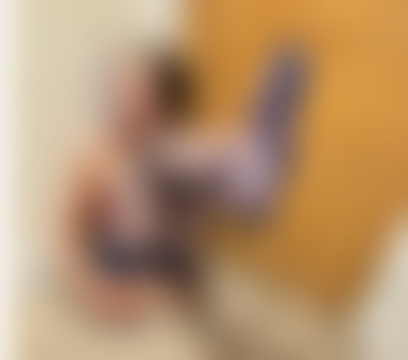 Escorts Buckinghamshire Milton Keynes - Photos for Relaxing and Revitalising Massage by English Sadie!