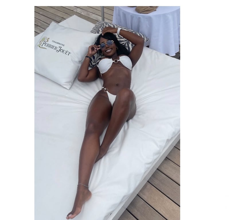 Escorts Hull Hull City Centre - Hull - Photos for SSA BIG ASS🍑 SEXY AND FESTIVE GIRL