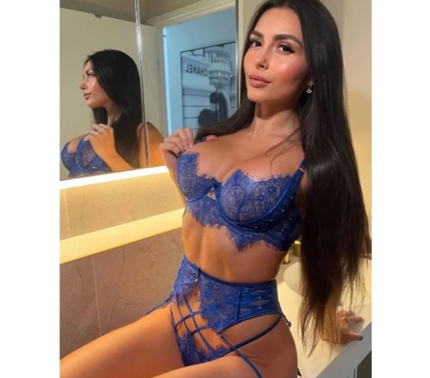 Escorts Bracknell Forest Bracknell - Bracknell Forest - Photos for Naughty brunette ready to fulfill your desires