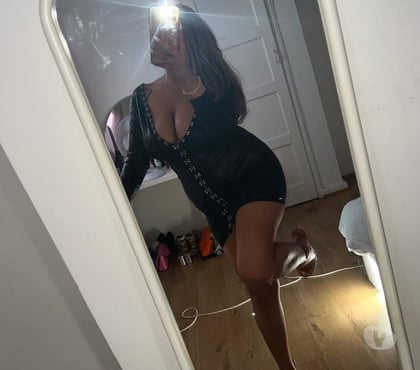 Escort Motspur Park South West London - Photos for Escort and massages