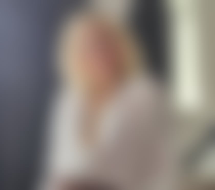 Escorts Wiltshire Swindon - Photos for Luxury Welsh Companion. Intimate, Indulgent, Unforgettable