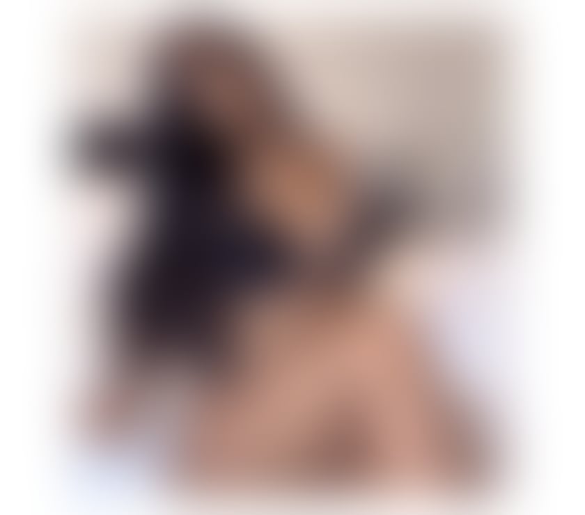 Escorts East London Canary Wharf - East London - Photos for 💎 Stunning Brunette💋Big Curves – Brentford Outcalls