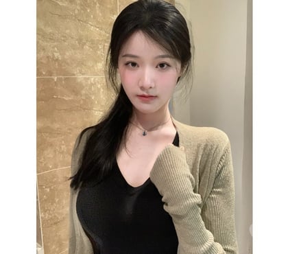 Escort Lenton Nottingham - Photos for Friendly and sweet personality Asian girl