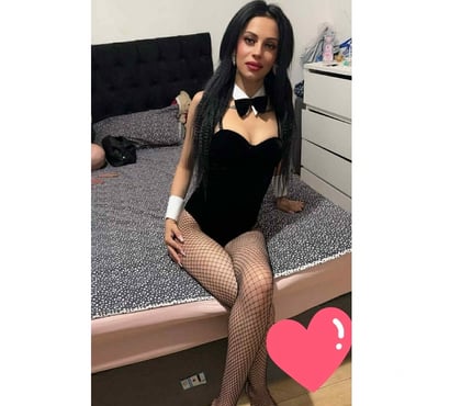 Escorts & Erotic Massage Canary Wharf East London - Photos for Hello Guys My name its Maya now cal me now kiss