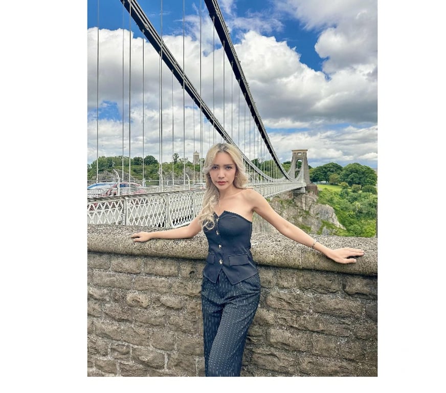 Escorts Essex Thurrock - Essex - Photos for Ella First Love Thai Blonde Hair👩‍🦳