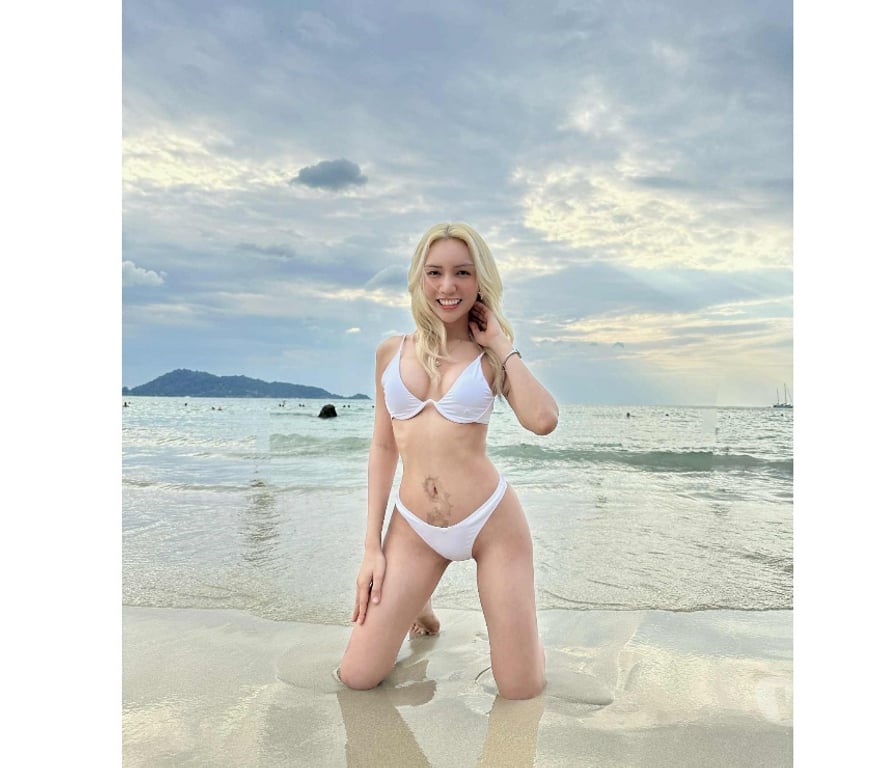 Escorts Essex Thurrock - Essex - Photos for Ella First Love Thai Blonde Hair👩‍🦳