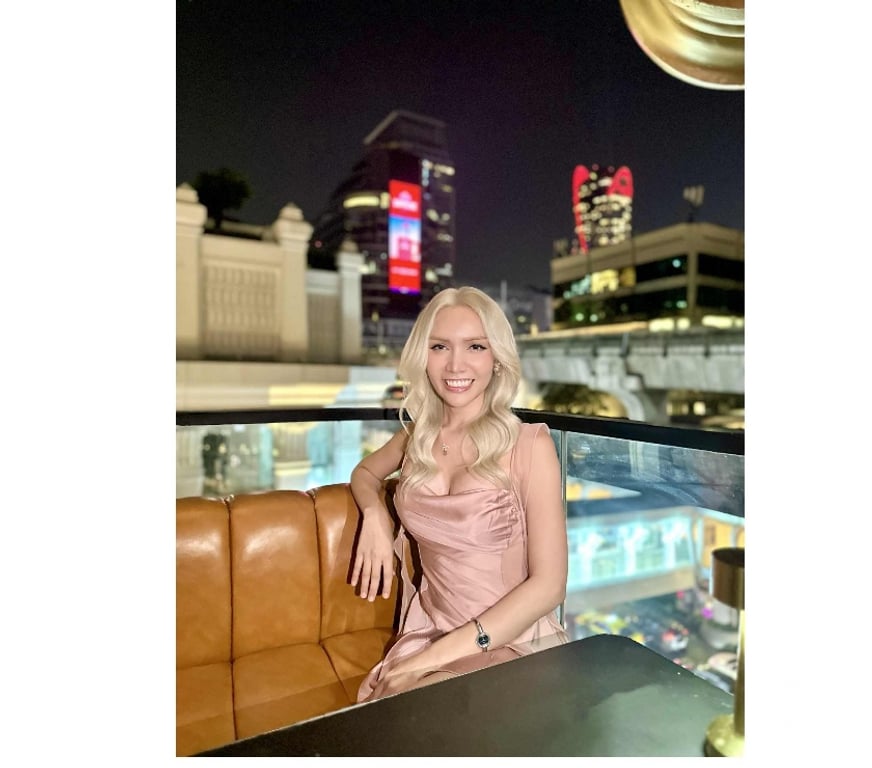 Escorts Essex Thurrock - Essex - Photos for Ella First Love Thai Blonde Hair👩‍🦳