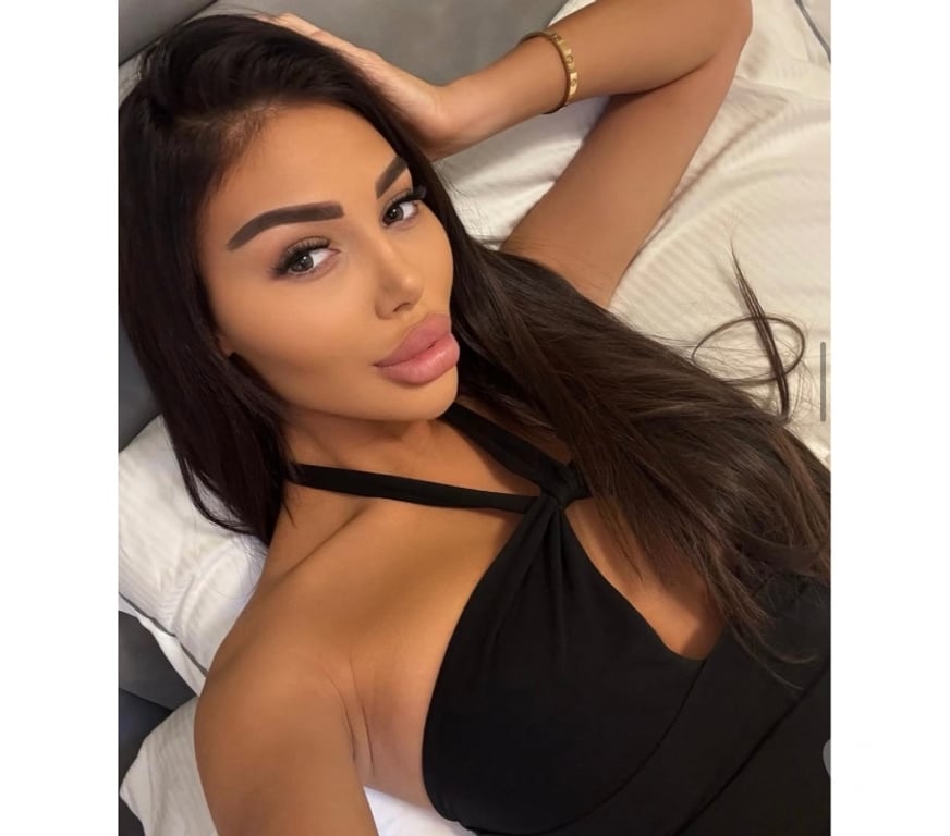 Escorts Buckinghamshire Milton Keynes - Photos for Candy 🍭 FRENCH x HIGH CLASS 💯 TOP