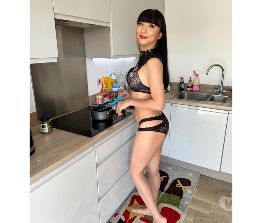 Escorts Lancashire Preston - Photos for Sexy Thai TS Sindey visit Preston