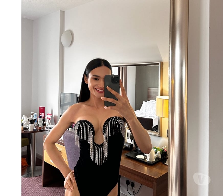 Escorts West Yorkshire Kirklees - Photos for Feminine And Attractive Trans Girl Thai Massage.