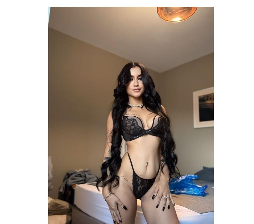 Escorts Merseyside Liverpool - Photos for Carla 100% real the vip new here