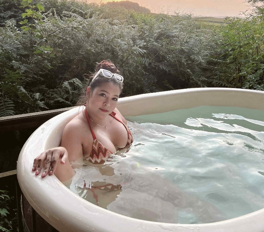 Escorts Cheshire East Wilmslow - Cheshire East - Photos for INDEPENDENT Bowvy ASIAN THAI THAILAND GIRL 07513810975