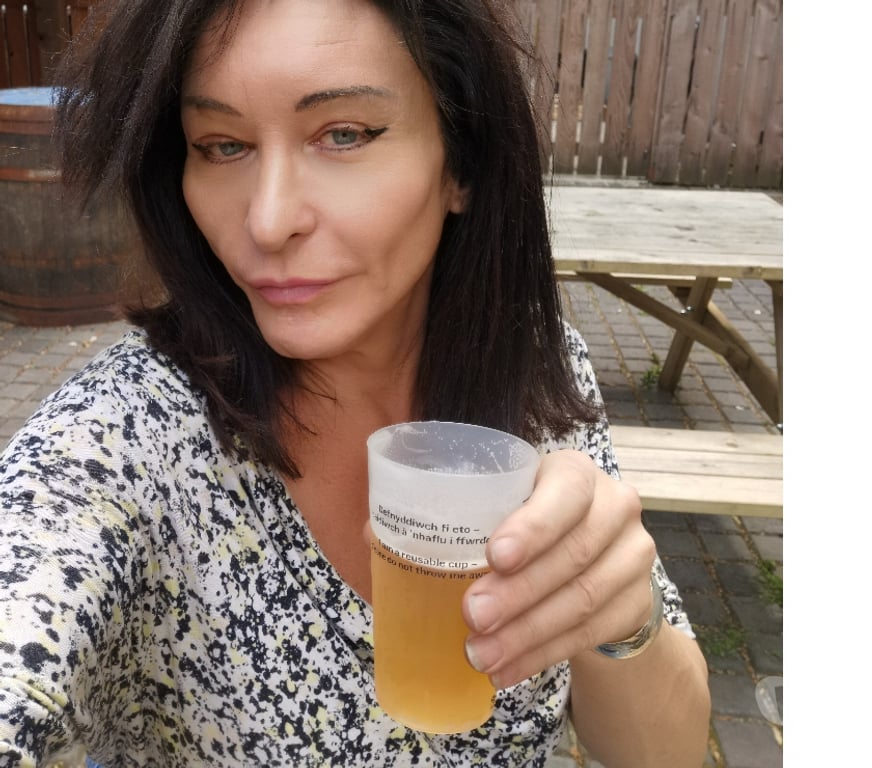Trans Escorts Buckinghamshire Milton Keynes - Photos for Mature English Celine Real Boobs ,54 year old cd tv