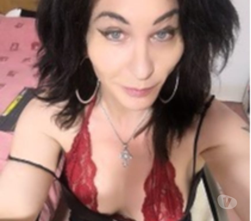 Trans Escorts Buckinghamshire Milton Keynes - Photos for Mature English Celine Real Boobs ,54 year old cd tv