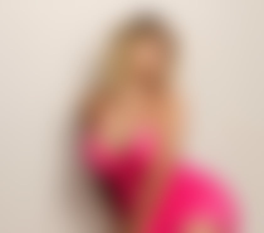  Escorts & Erotic Massage Brentford Hounslow - Photos for ALINE BLOND VERY HOT 💋❤️👠