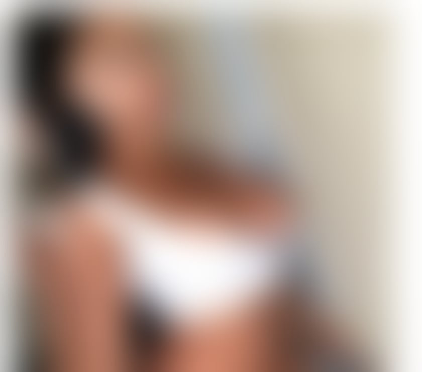 Escort Romford Havering - Photos for 🍑MIA 🎉COLOMBIANA 👙