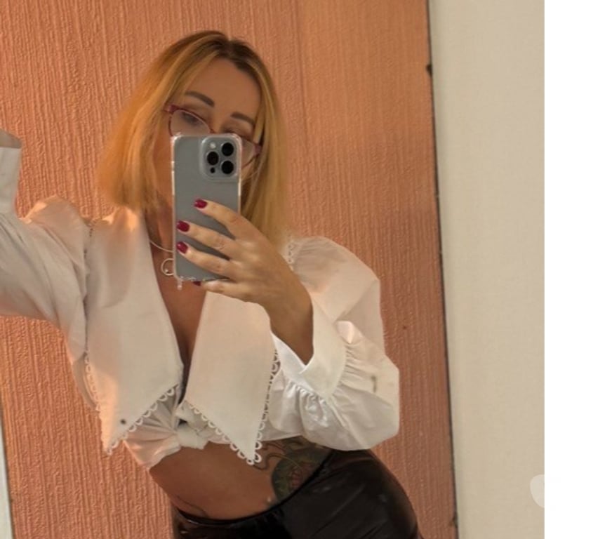 Escorts Staffordshire Stafford - Photos for NEW HOT SEXY LADY in TOWN CENTRE ST16
