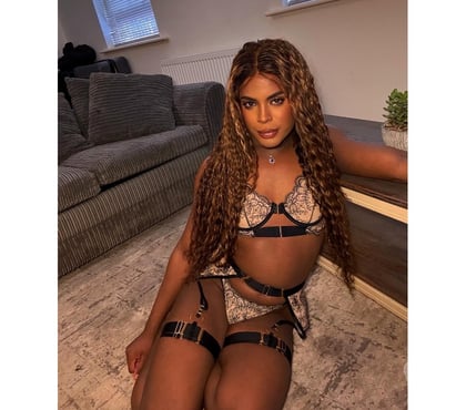 Transsexual Swindon Town Centre Swindon - Photos for 🔥 TS LORENA XXL 🔥