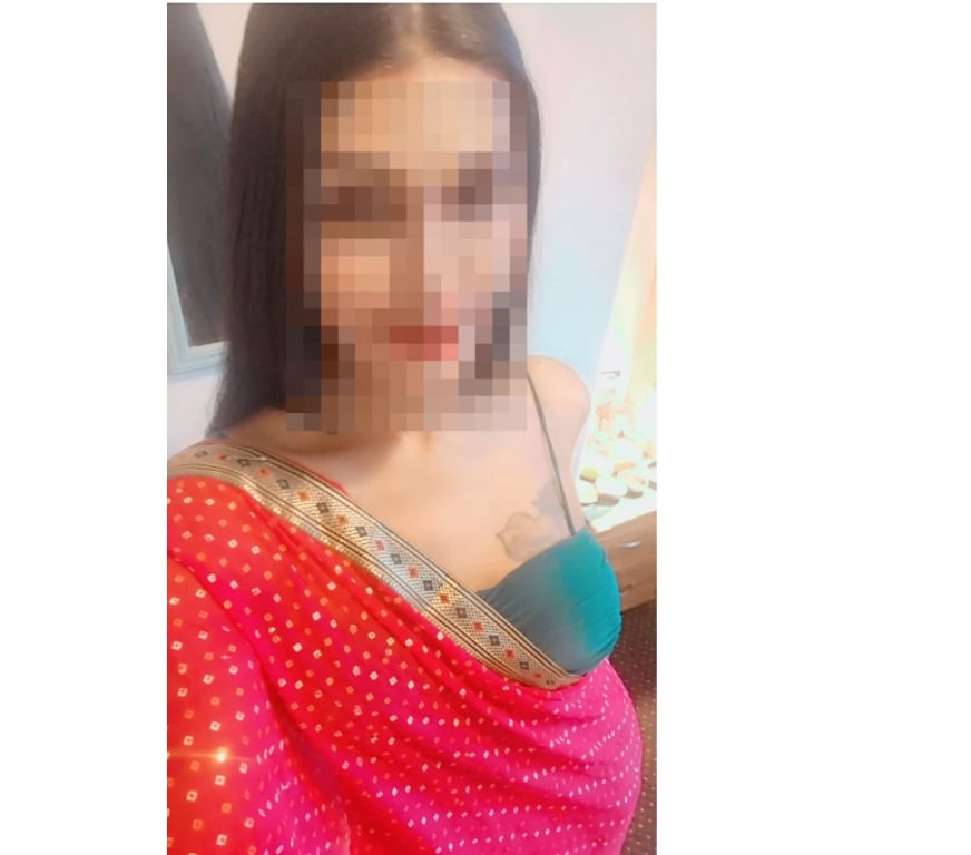 Escorts Greater Manchester Oldham - Photos for Hi I'm Swathy, South Indian Tamil girl.