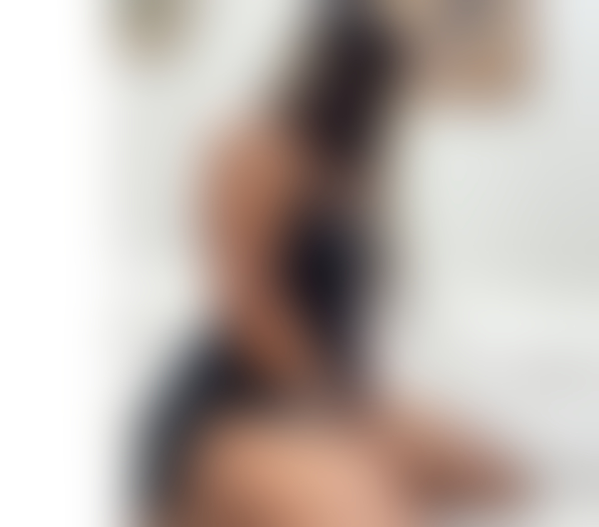Escorts Worthing Town Centre Worthing - Photos for Curvy ebony🍑party girl 💦strap on Queen new in town