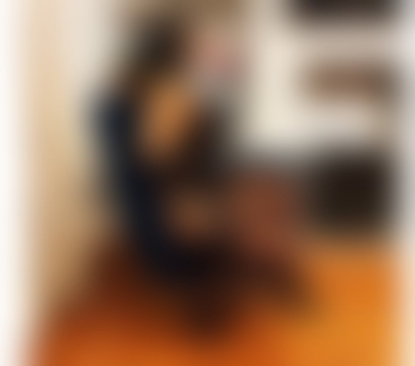 Escorts Surrey Epsom and Ewell - Photos for Anni Party girl 🥳