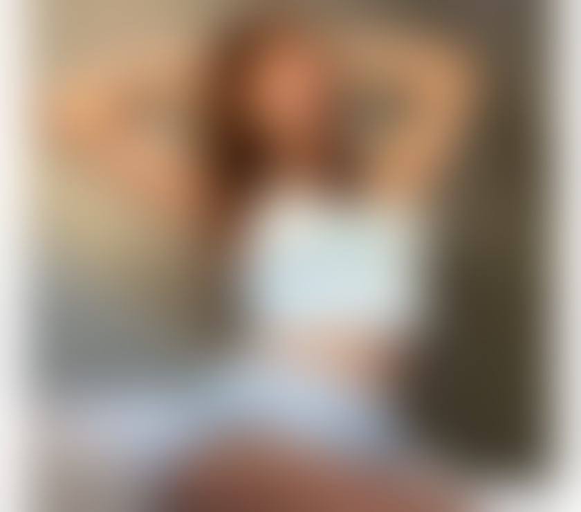 Escorts Gloucestershire Cheltenham - Photos for Sophisticated Attractive Transsexual Thai Massage