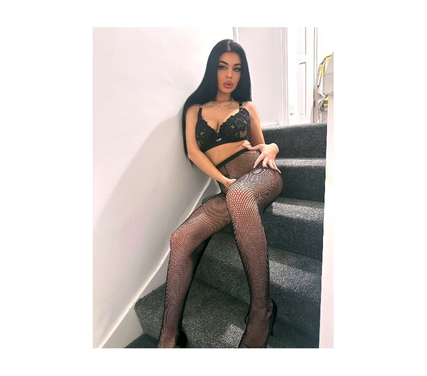 Escorts Hampshire Basingstoke and Deane - Photos for EMILY💯 BRUNETTE💯GFE💥
