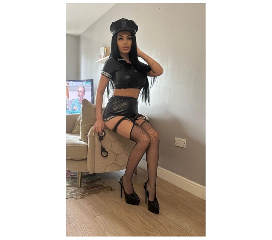Escorts Hampshire Basingstoke and Deane - Photos for EMILY💯 BRUNETTE💯GFE💥