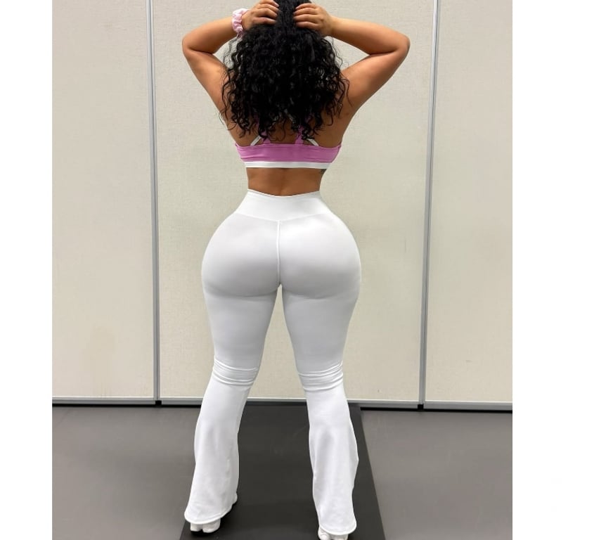 Escorts South East London Woolwich - South East London - Photos for Sexy Latina Bruna👙🫦PARTY ALL NIGHT 🥳💦🍆