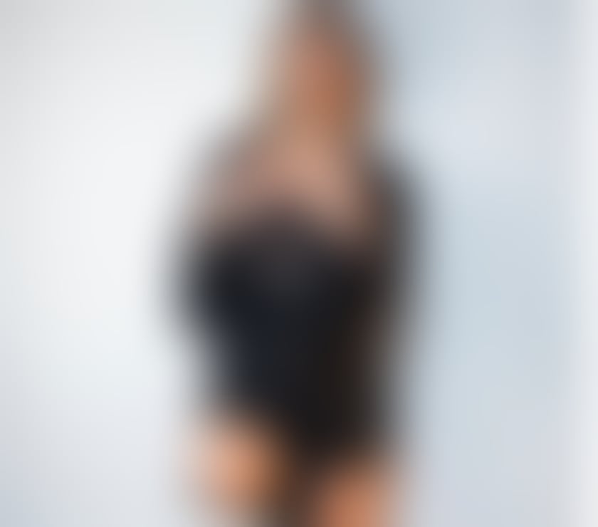 Escorts Surrey Reigate and Banstead - Photos for ☎️out call only ☎️new in town🆕 24 hr party