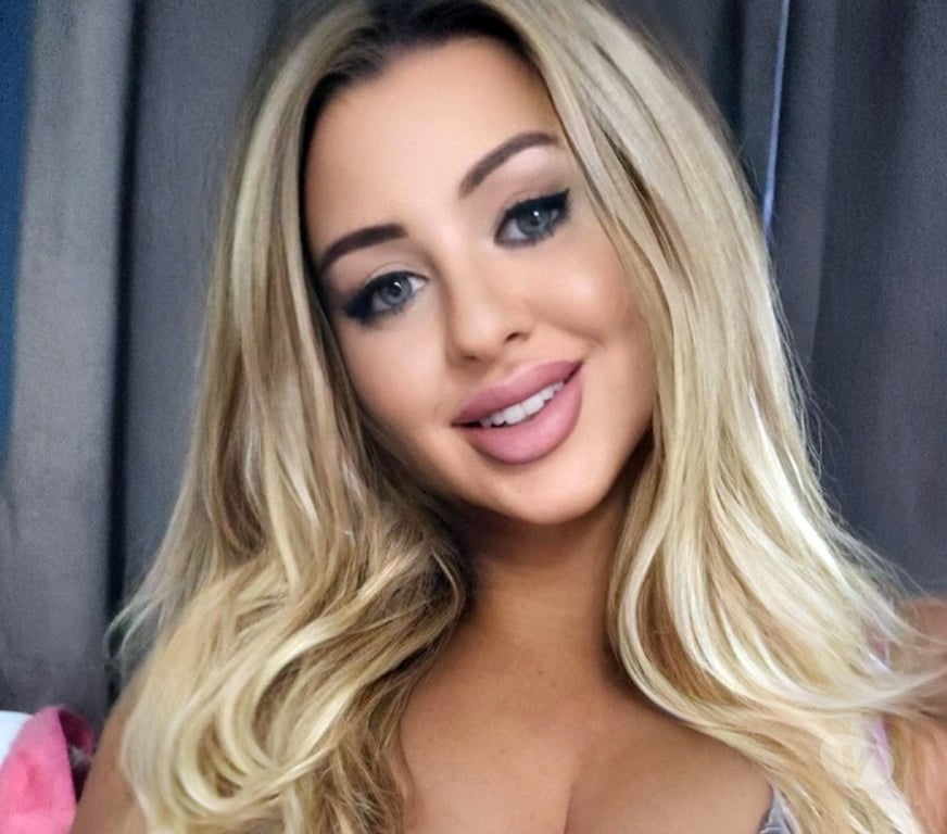 Escorts Gloucestershire Cheltenham - Photos for What to relax no stress no hurry enjoy a good time