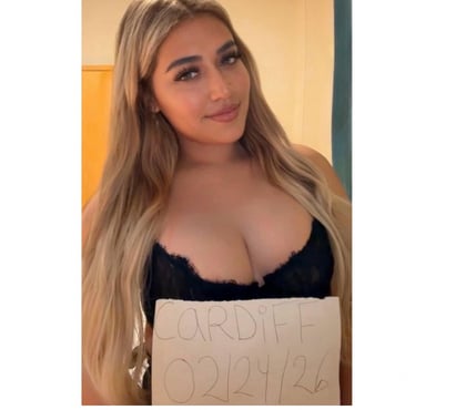 Photos for Beautiful bride! Visiting the city 100% real!