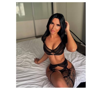 Escorts Northampton West Northamptonshire - Photos for BRUNETTE ARIANA NO RUSH VERY WET💦