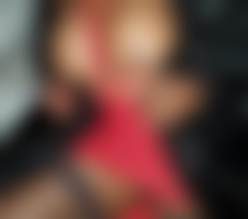 Escorts Tyne and Wear Sunderland - Photos for Allure K,Busty Mature Elegant Lady