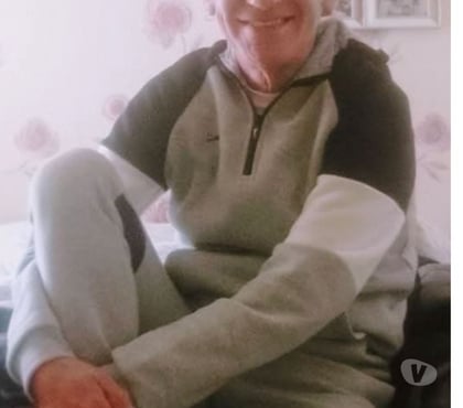 Gay Dating Prestwich Bury - Photos for Looking to meet curious straight bisexual under 38 yrs