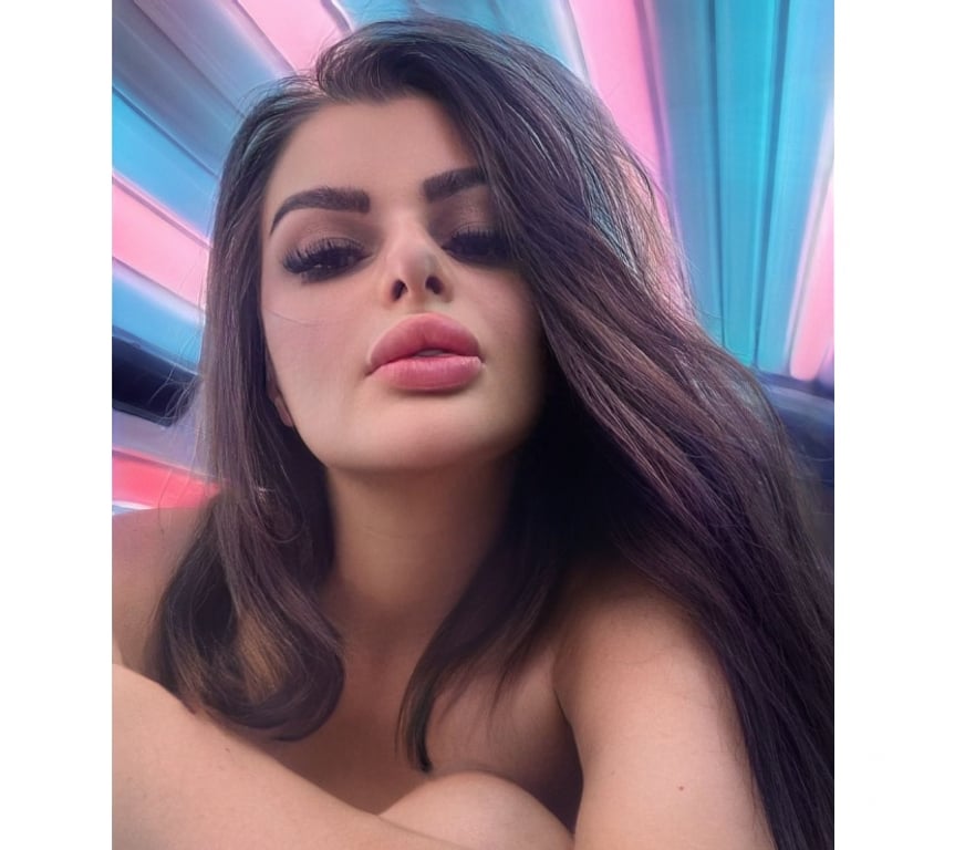 Escorts East London Canary Wharf - East London - Photos for 🔞NEW fun Czech girl in the Area🔞 💯