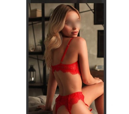 Escorts Redhill Reigate and Banstead - Photos for Laura Blonde💖🫦 HOT GIRL🫦👙💋