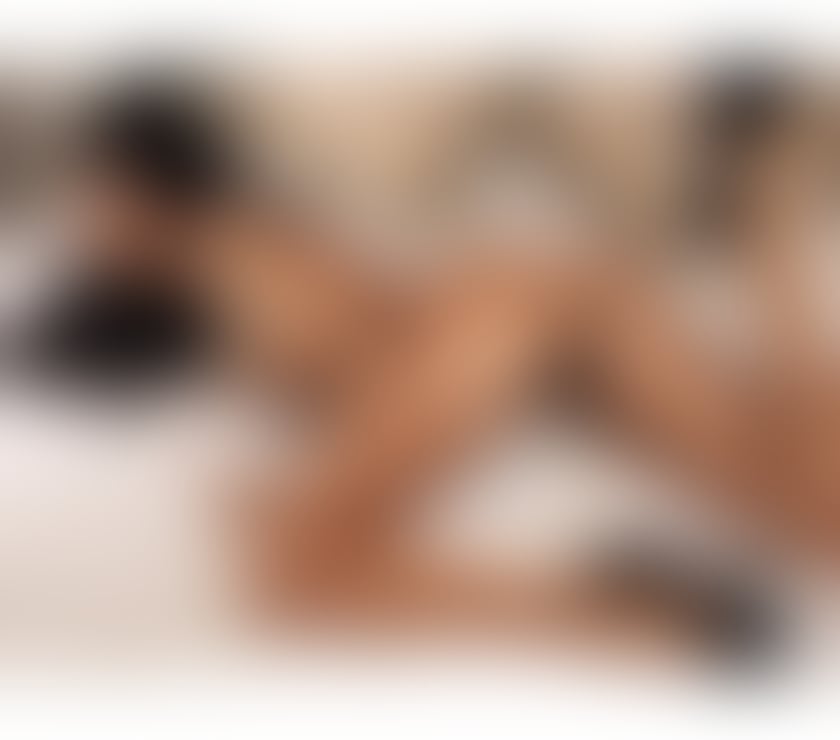  Escorts & Erotic Massage Leicester City Centre Leicester - Photos for 🍾❣️new party girl❤️in and out❣️🍾