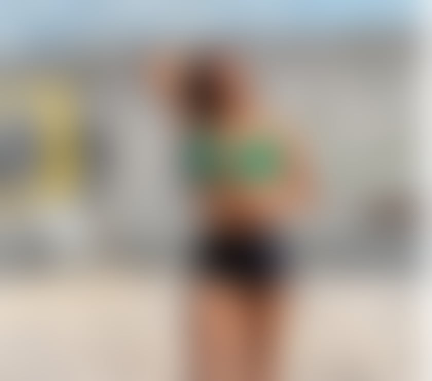 Escorts Swansea - Wales Swansea City Centre - Swansea - Photos for Your favorite curly brunette!