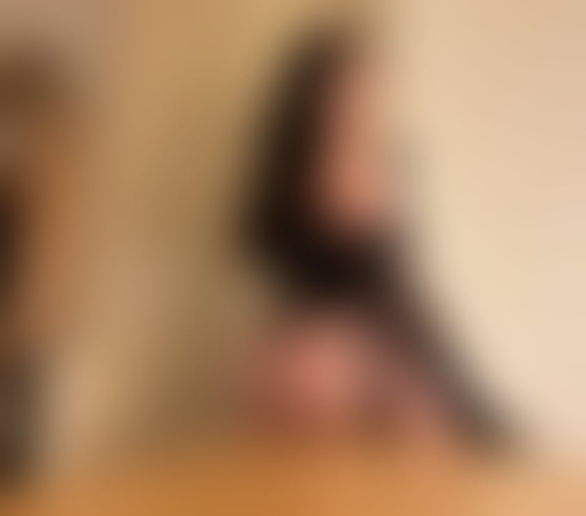 Escorts East London Redbridge - Photos for Available 🎀⭐️Queen Of o.w.o🎀⭐️Full Party