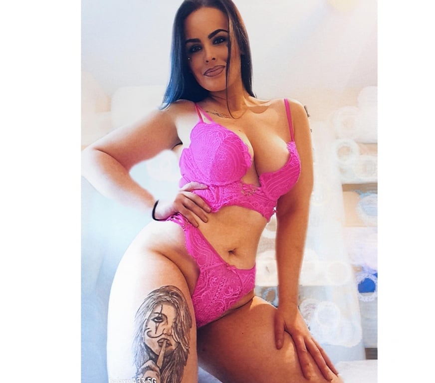 Escorts Slough Slough Town Centre - Slough - Photos for Candy 🍭 Harley first time in UK for short time 😊