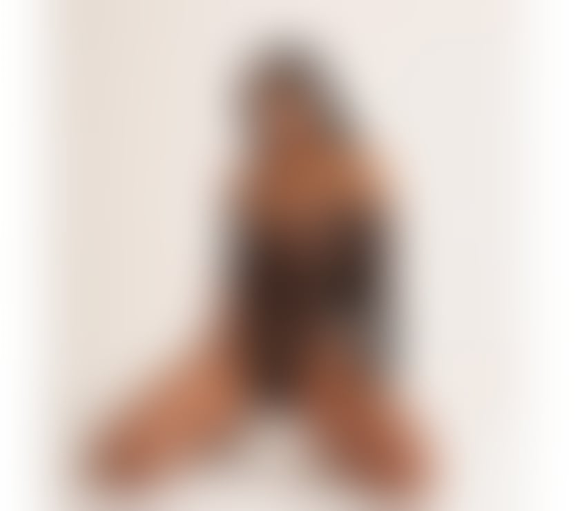 Escorts West London Hounslow - Photos for I'm back my loves, let's Party,come on🍷Jessica