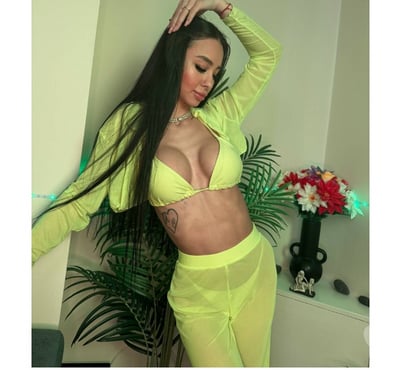 Escorts High Wycombe Buckinghamshire - Photos for Hello, I am a beautiful brunette.