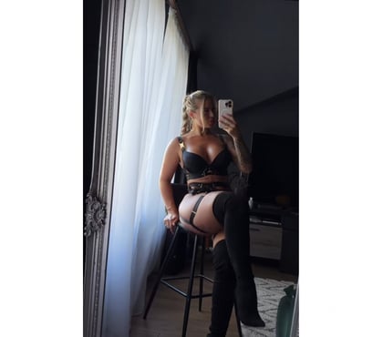  Escorts & Erotic Massage Reading Town Centre Reading - Photos for Hello best Owo party girl just call me bby🥳