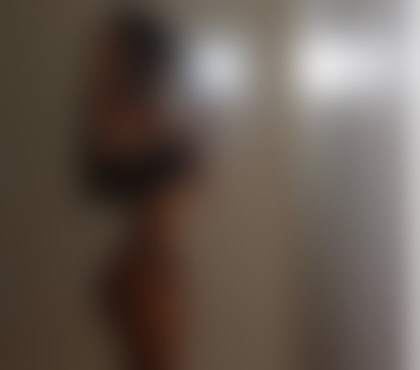 Escorts Essex Brentwood - Photos for Bella! New in town! ONLY OUTCALL